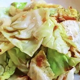 กะหล่ำปลีทอดน้ำปลา