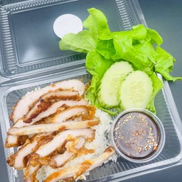 ข้าวหมูทอดท้ายซอยน้ำจิ้มแจ่วมะขาม