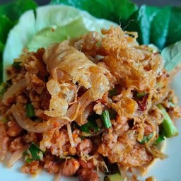 ร้านยำเเหนม By หอมนวล