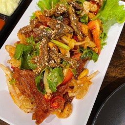 ยำสามกรอบ