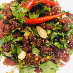 ร้านลาบหนองคาย ถนนเรียบคลองส่งน้ำสมุทรปราการ