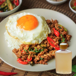 [LM]  โปรโมชั่น SET 3 - ข้าวกะเพราหมูสับไข่ดาว + บ๊วยเลมอน