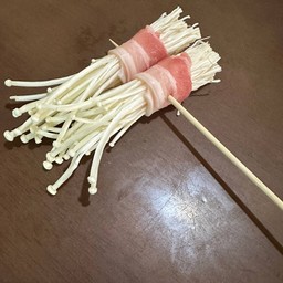 เห็ดเข็มทองพันสามชั้น