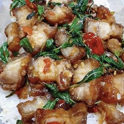 ข้าว_ กระเพราหมูกรอบ