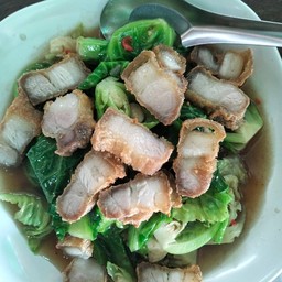 แขนงคะน้าหมูกรอบ