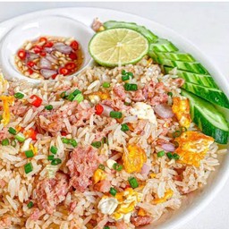 ข้าวผัดแหนม