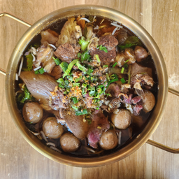 หม้อไฟเนื้อ ขนาดบิ๊กบึ้ม