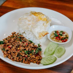 กะเพราเนื้อโคขุนไทย