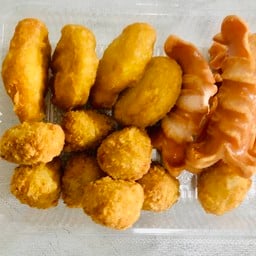 ชุดรวมนักเก็ต4+ไ่ก่ป็อบ8+ใส่กรอกหนังกรอบ3