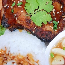 อาหารบ้านจ่าข้าวไก่ย่างซอส/ไก่ทอด/ยำไก่แซ่บ/ข้าวหมูกระเทียม