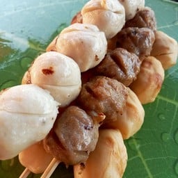 รวมลูกชิ้นหมูและเนื้อ 5 ไม้