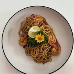 SPICY TOM-YUM SPAGHETTI WITH PRAWN