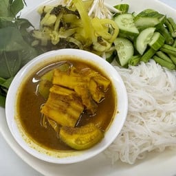 ขนมจีนแกงไตปลา