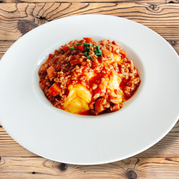 ไข่ข้นไส้กรอกหมูสับผัดซอสมะเขือเทศ