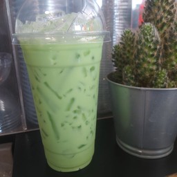 นมหมีน้ำเขียว