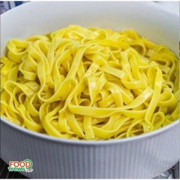 เส้นข้าวซอย