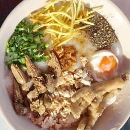 โจ๊กไก่+ไข่+ตับไก่+ตีนไก่