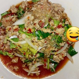 ยำวุ้นเส้นหมูสับ