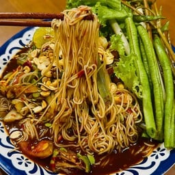 ตำซั่วขนมจีน