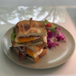 PERFECT BREAKFAST SANDWICH