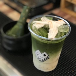 มัทฉะลาเต้ มะพร้าว