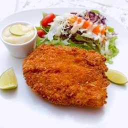 สเต็กปลาทอดซอสทาทาร์