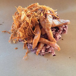 ข้าวเหนียวดำหมูทอด+หมูฝอย