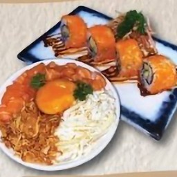 เซ็ทข้าวหน้าแซลม่อนไข่ฝอย แคลิฟอร์เนียมากิ