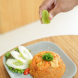 TOM-YUM FRIED RICE WITH PRAWN
