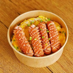 ข้าวไข่ข้นไส้กรอกหนังกรอบ