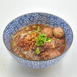 ก๋วยเตี๋ยวอยุธยาโบราณเนื้อตุ๋น(Braised Beef Noodles  )