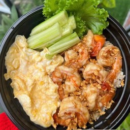 ข้าวกุ้งผัดกระเทียม
