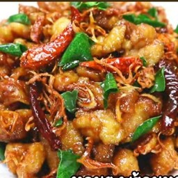 ไก่กรอบผัดสมุนไพร