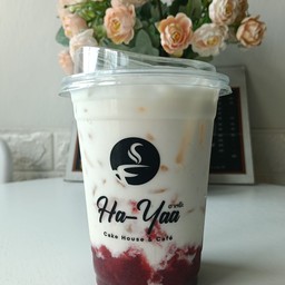 นมสดสตอเบอรี่