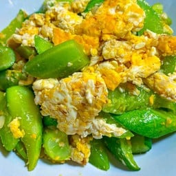 แตงกวาผัดไข่