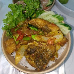 นูรอัยรีน ฮาลาลฟู๊ด