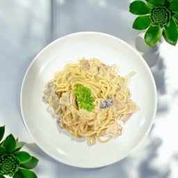 สปาเก็ตตี้คอนโด-หลังแหลมทอง