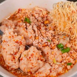 บะหมี่ต้มยำบะช่อหมู