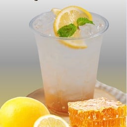 Honey lemon soda (น้ำผึ้งเลม่อนโซดา) เย็น