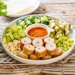 แหนมเนือง 4 ไม้