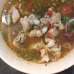 ต้มโคล้งไก่สด