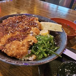 ข้าวหน้าหมูทอดเทริยากิ