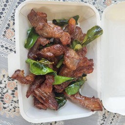 หมูแดดเป็นกับข้าว