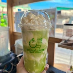 นมหมี ชาเขียว