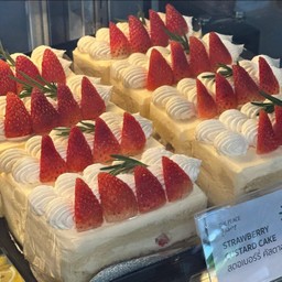 Strawberry Custard Cake