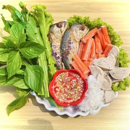 เมี่ยงปลาทูรวมเซ็ตใหญ่ (ทานได้3-4คน)