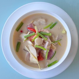 ต้มข่าไก่