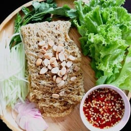 ยำปลาดุกฟู