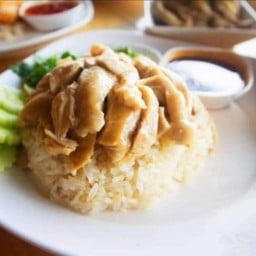 ข้าวมันไก่มุกดาสาขาขอนแก่น &ก๋วยเตี๋ยวไก่มะระ