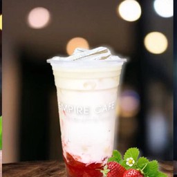 นมสดสตรอว์เบอร์รี่สควอร์ซ (Fresh Milk Strawberry squash)